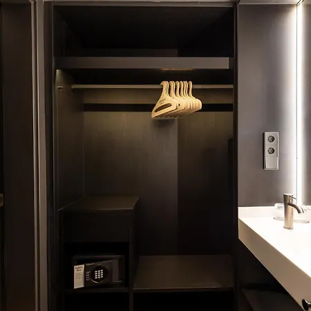 Hotel Yurbban Ramblas Boutique