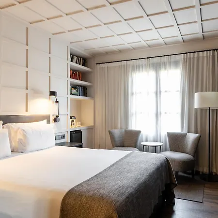 Yurbban Ramblas Boutique