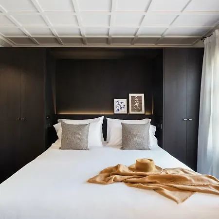 Yurbban Ramblas Boutique