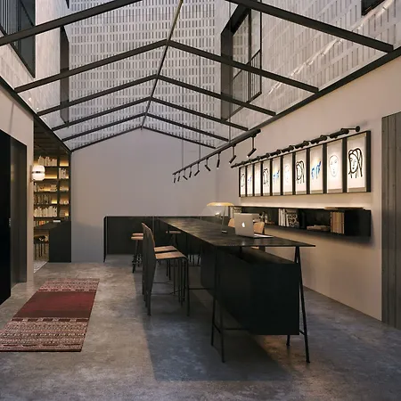 Yurbban Ramblas Boutique
