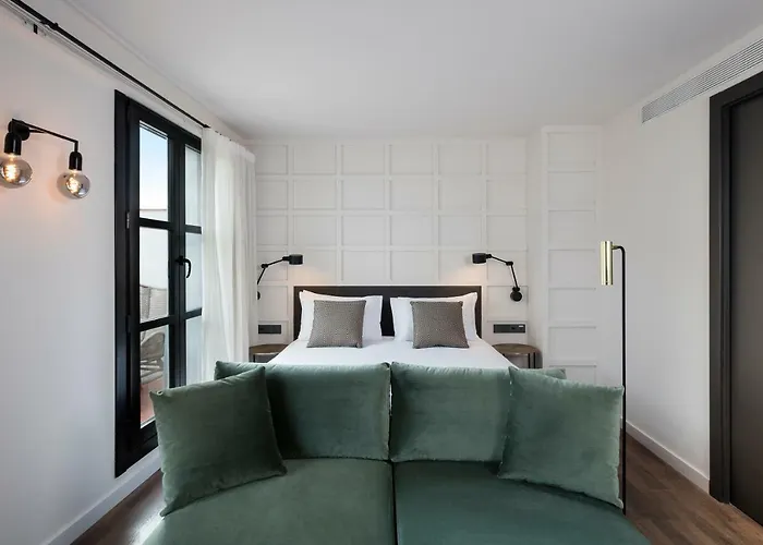 Hotel Yurbban Ramblas Boutique Barcellona