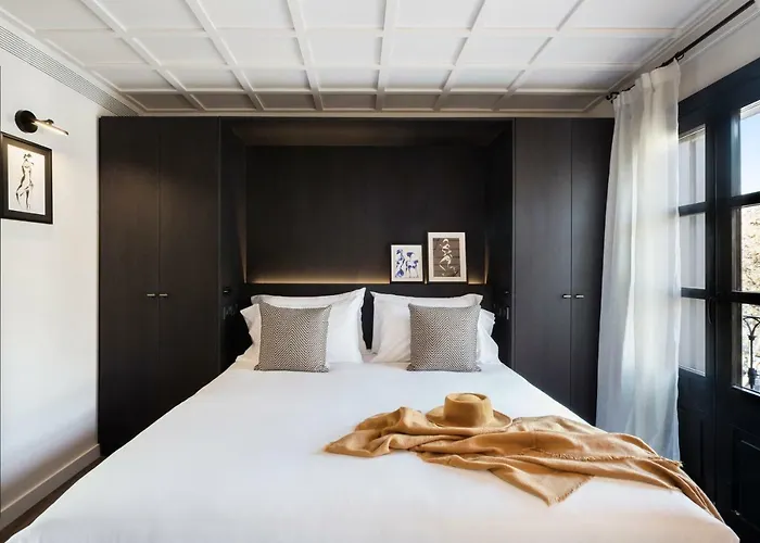 Yurbban Ramblas Boutique